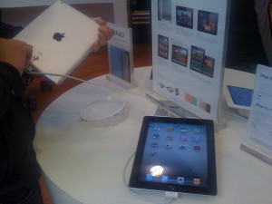Predaj iPad 2 - Čierny iPad na pulte